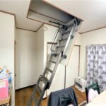 DL33-701_屋根裏階段和室_
